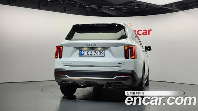 Kia Sorento — фото 4