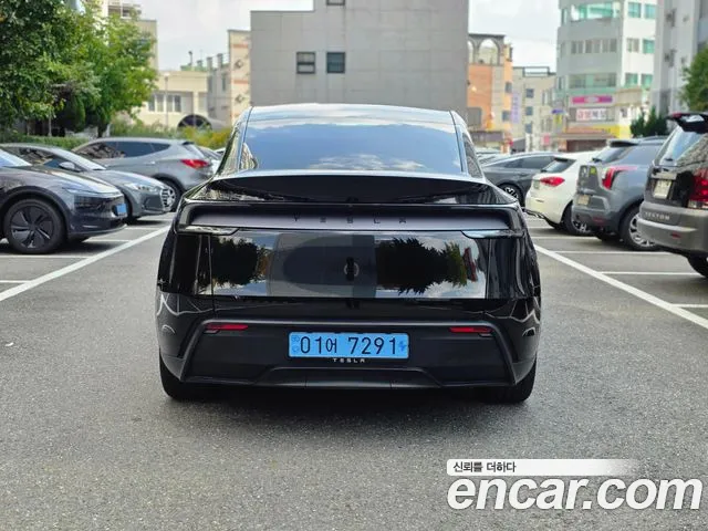 Tesla Model Y — фото 3