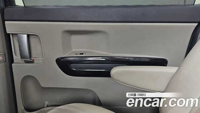 Kia Carnival — фото 25