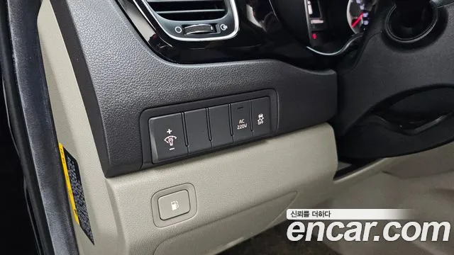 Kia Carnival — фото 27