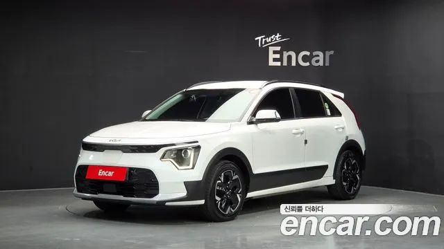 Kia Niro — фото 1