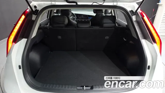 Kia Niro — фото 20