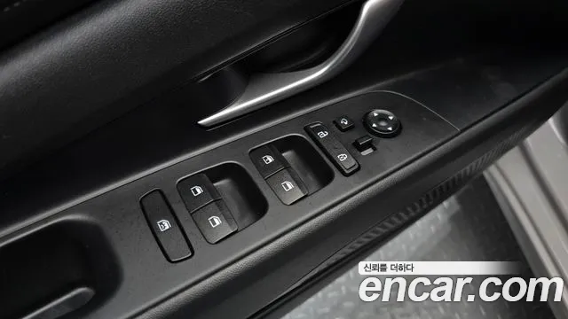 Hyundai Avante — фото 17