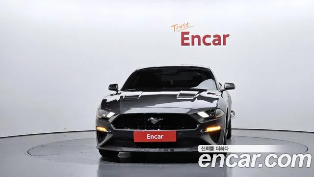 Ford Mustang — фото 3