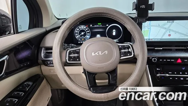 Kia Carnival — фото 12