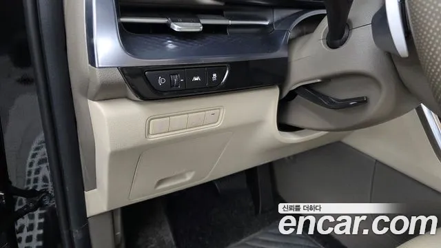 Kia Carnival — фото 18