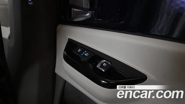Kia Carnival — фото 19