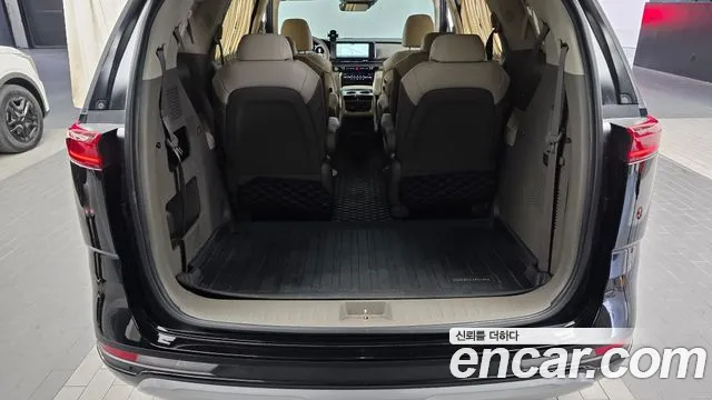 Kia Carnival — фото 20