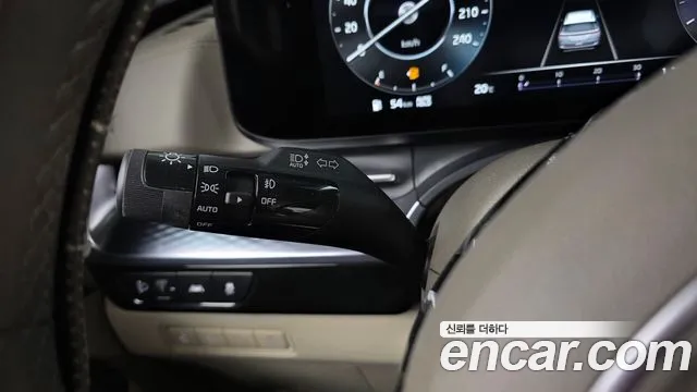 Kia Carnival — фото 28