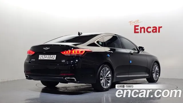 Hyundai Genesis — фото 2