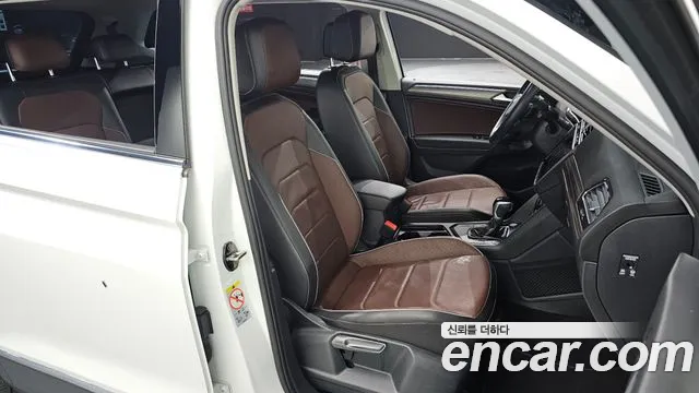 Volkswagen Tiguan — фото 26