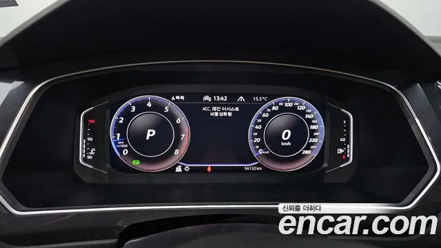 Volkswagen Tiguan — фото 8