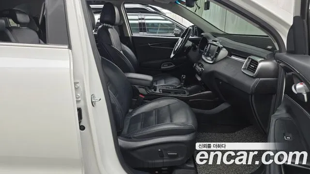Kia Sorento — фото 26