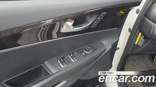 Kia Sorento — фото 29