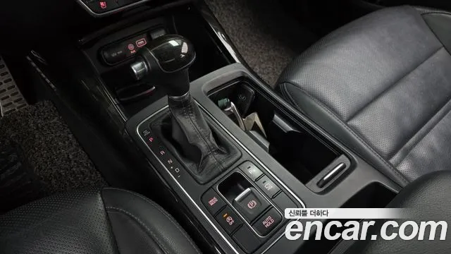 Kia Sorento — фото 9