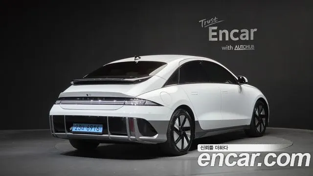 Hyundai Ioniq 6 — фото 1