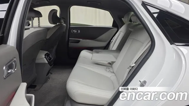 Hyundai Ioniq 6 — фото 11