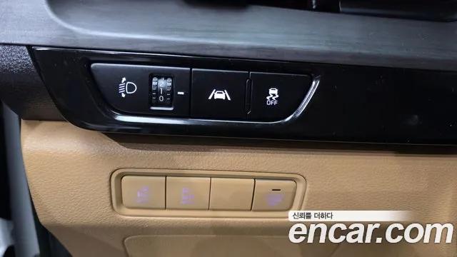 Kia Carnival — фото 13