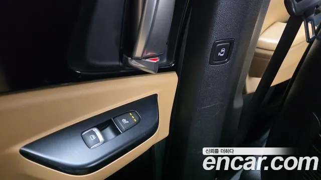 Kia Carnival — фото 19