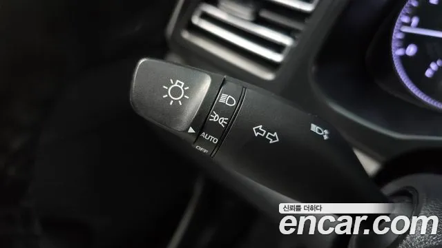 Hyundai Avante — фото 18