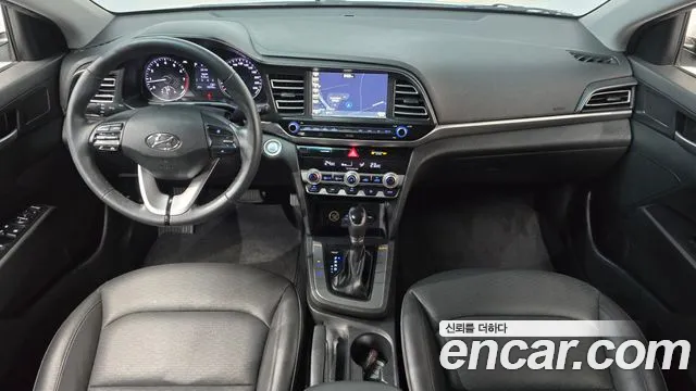 Hyundai Avante — фото 6