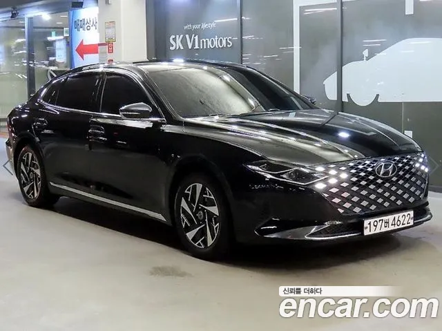Hyundai Grandeur — фото 1