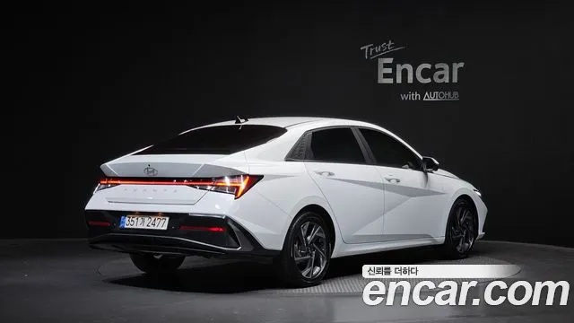 Hyundai Avante — фото 1