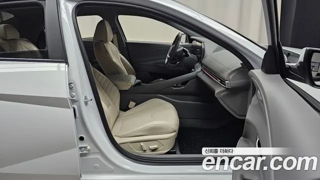 Hyundai Avante — фото 26