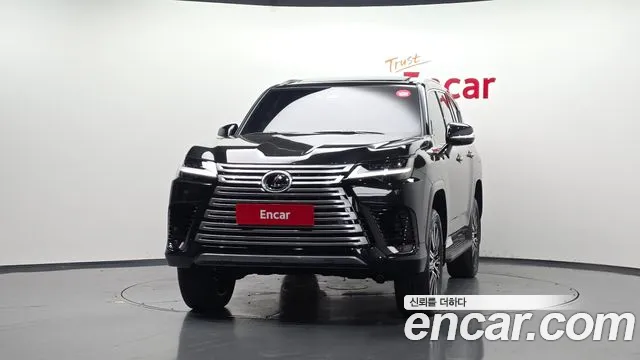 Lexus LX — фото 3