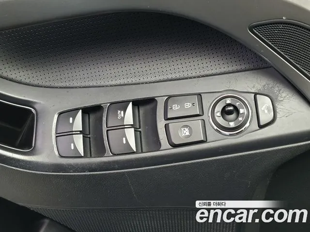 Hyundai Avante — фото 18