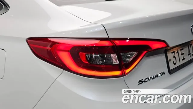 Hyundai Sonata — фото 23