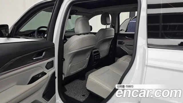 Jeep Cherokee — фото 12