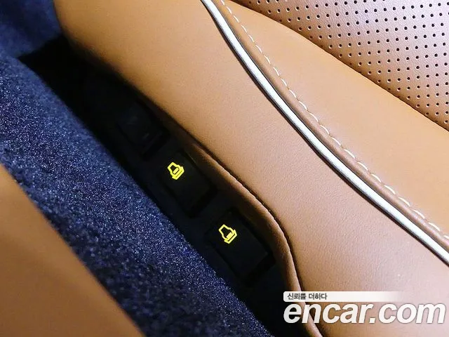 Astonmartin DB9 — фото 16