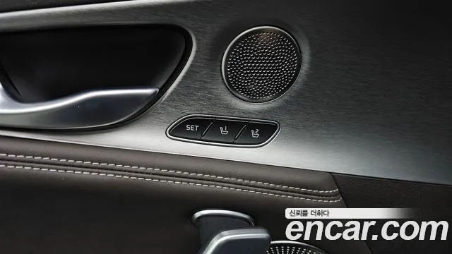 Kia Stinger — фото 17