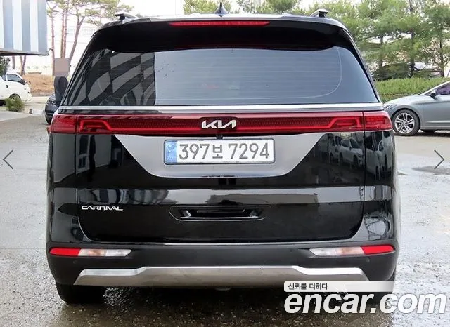 Kia Carnival — фото 4