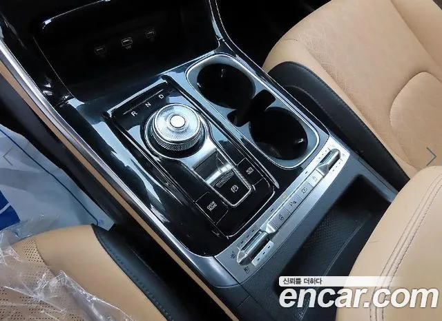 Kia Carnival — фото 10