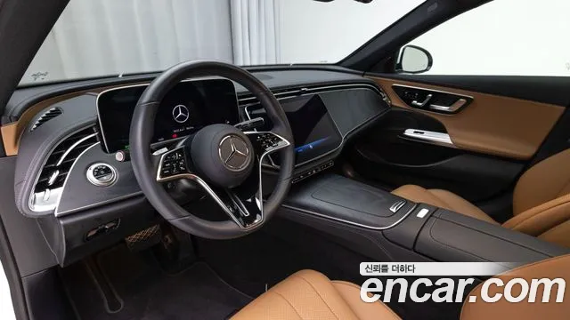 Mercedes-Benz E-Class — фото 13