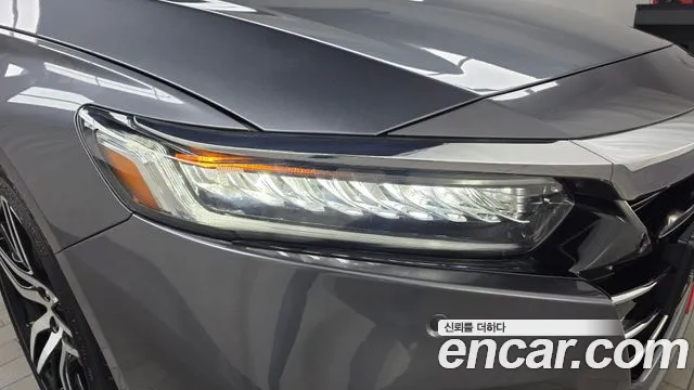 Honda Accord — фото 22