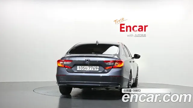 Honda Accord — фото 3