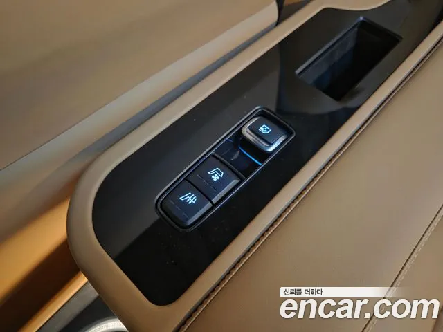 Kia Carnival — фото 14