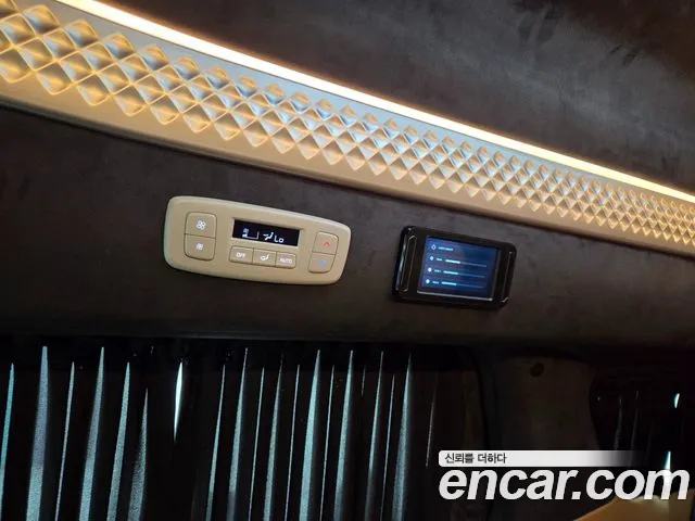 Kia Carnival — фото 15