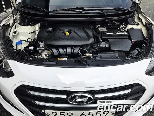 Hyundai i30 — фото 17