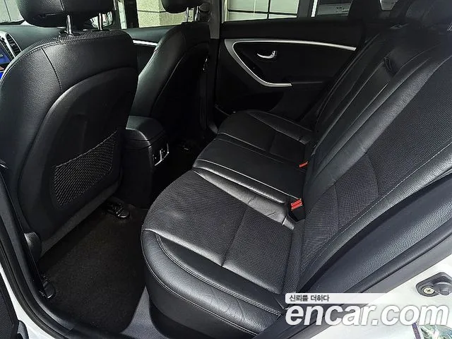 Hyundai i30 — фото 10