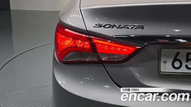 Hyundai Sonata — фото 23