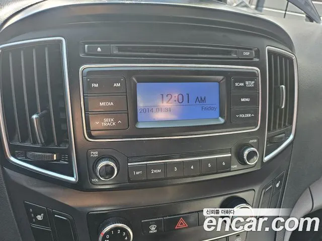 Hyundai Starex — фото 14