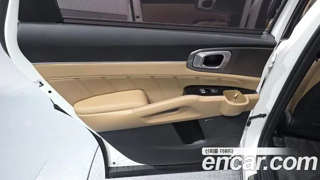 Kia Sorento — фото 25
