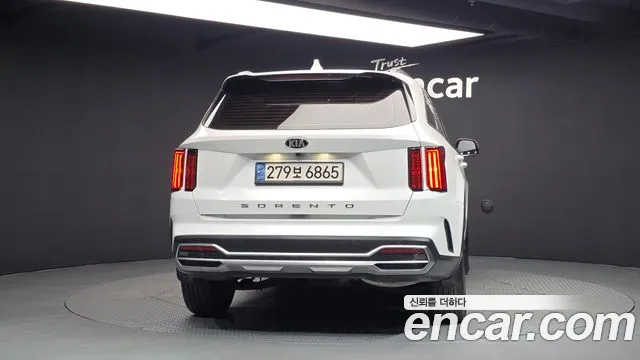 Kia Sorento — фото 4