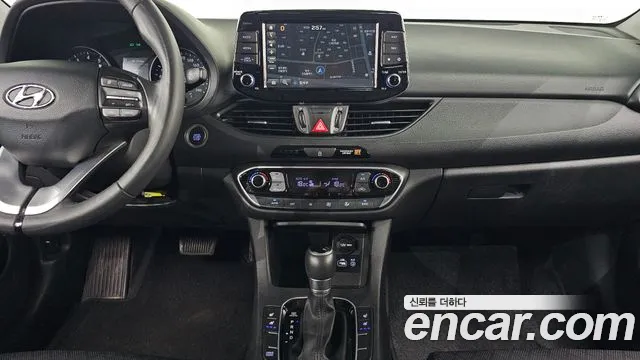 Hyundai i30 — фото 14