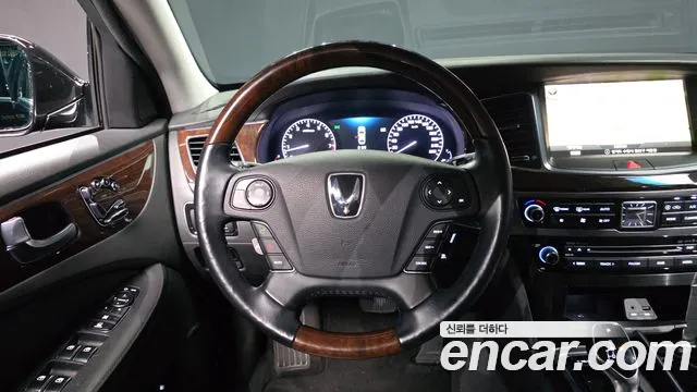Hyundai Equus — фото 13