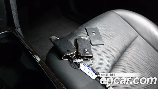 Hyundai Equus — фото 17